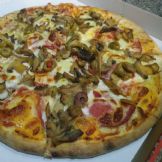 Pica Kapricoza nga Pizza King Hallall